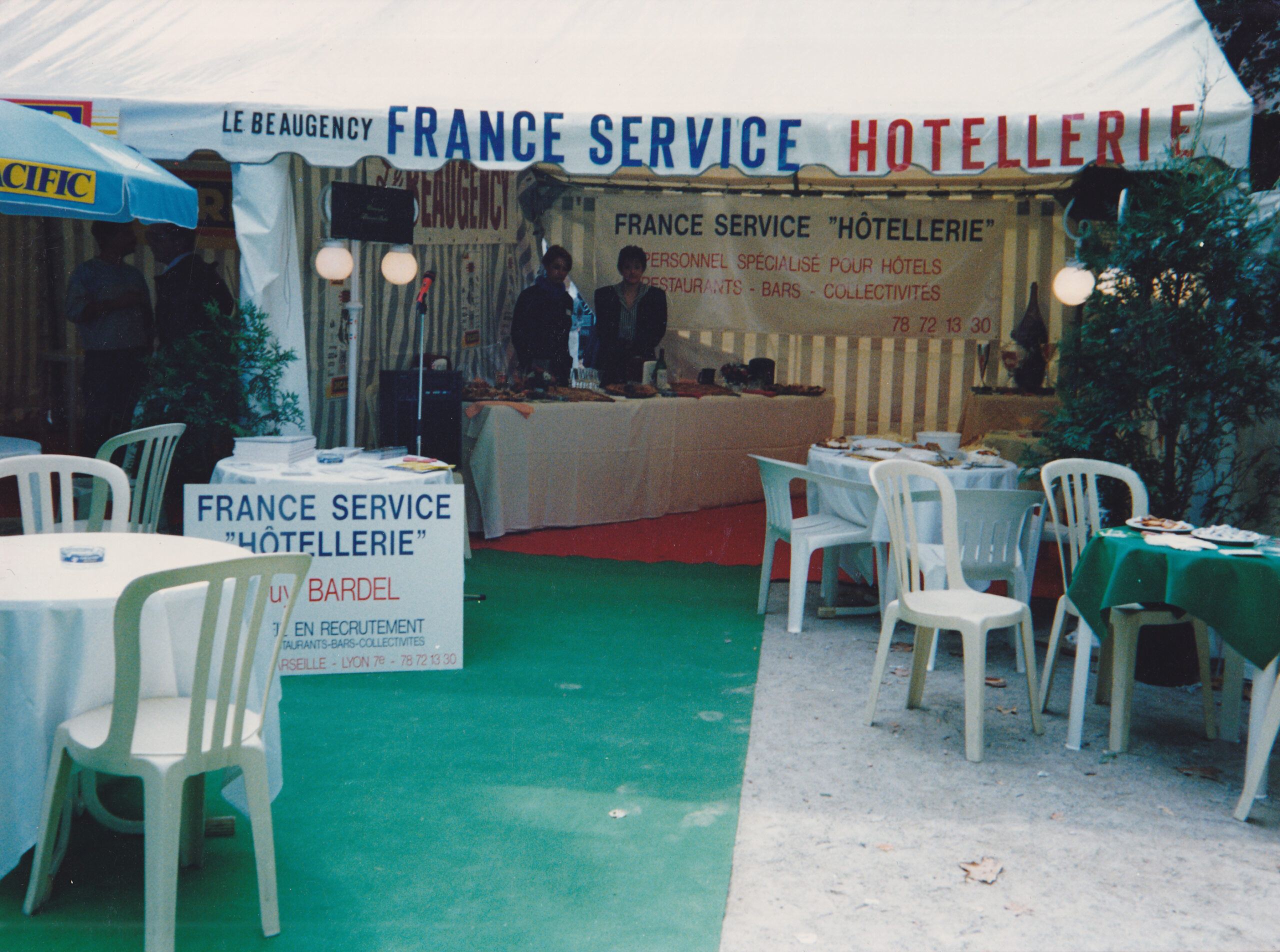 (102)Stand guy Bardel France Service Hôtellerie évènement