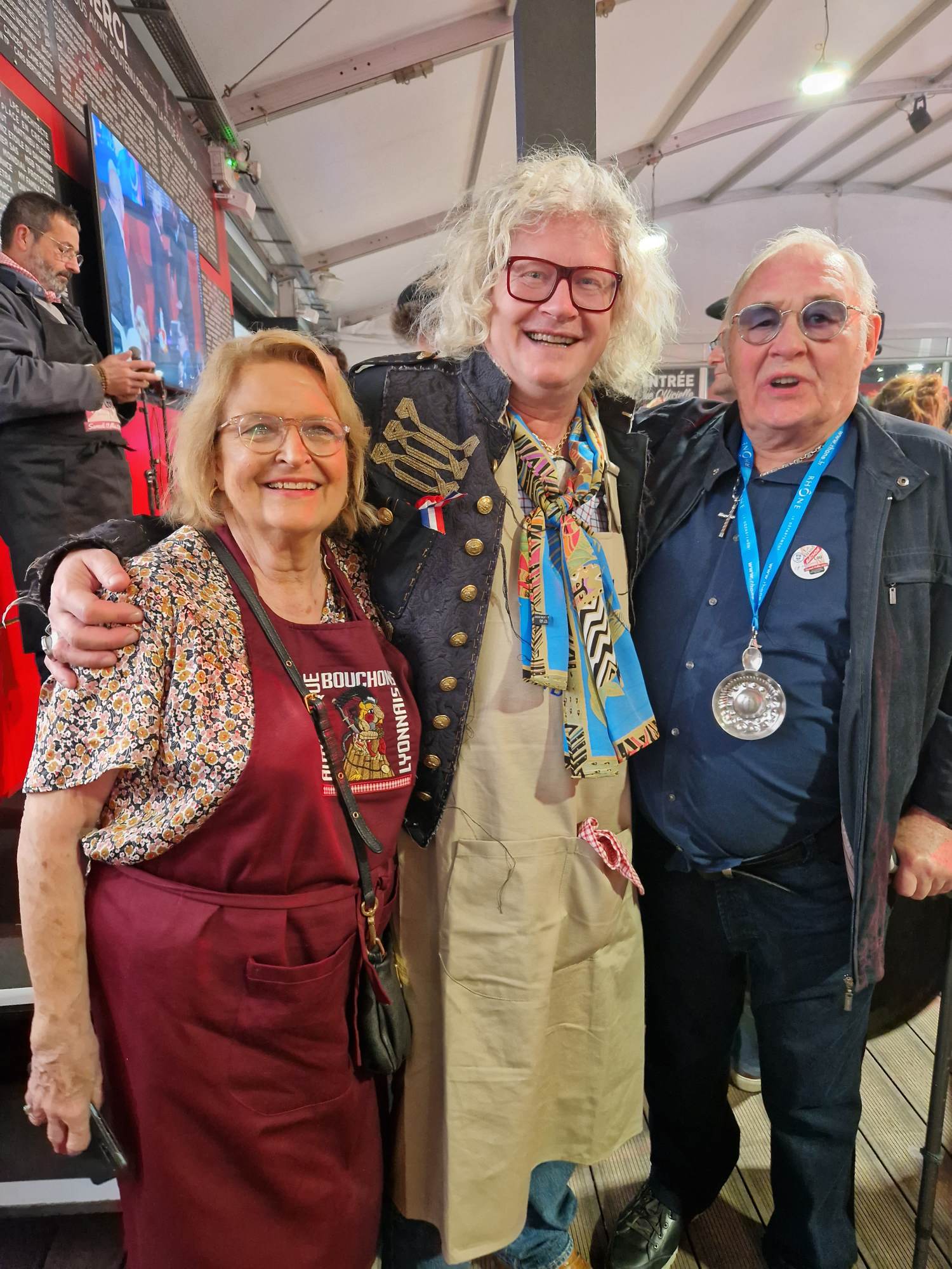 (119)Pierre jean Chalençon Artiste et Arlette Hugon bouchon Lyonnais