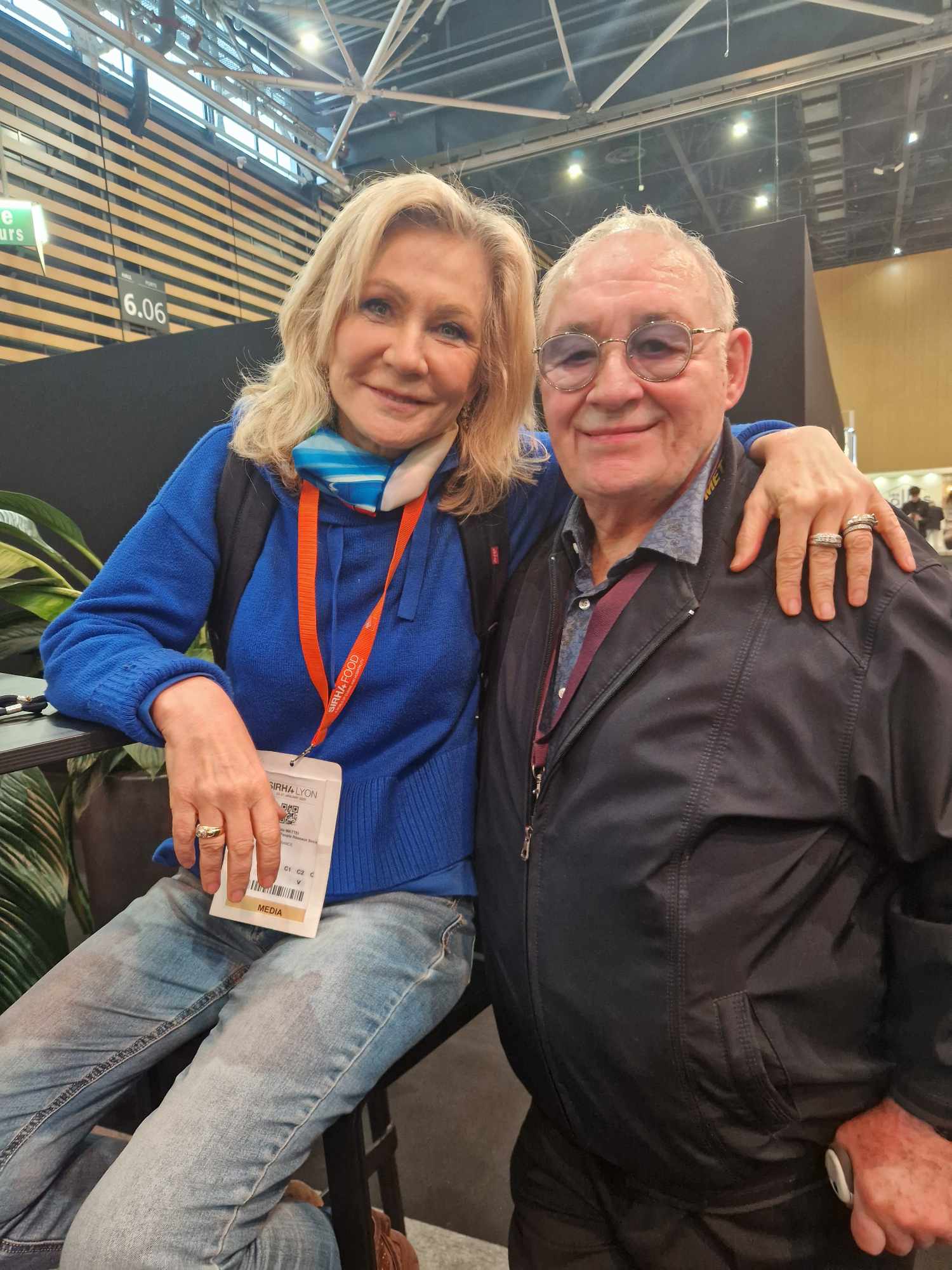 (135) Odile Mattei animatrice télé France 3 au Sirha adorable
