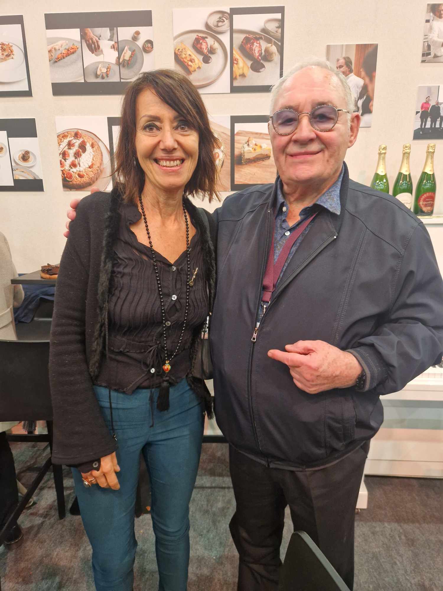 (155) Mon amie chaleureuse Florence Guyot Champagne Marguerite Guyot sur son stand Sirha.