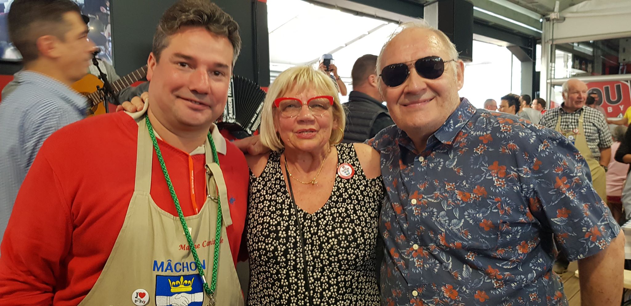 (159) Maximme Caminalle Président du grand machon et Mado la Tornade blonde bouchon Lyionnais adorable
