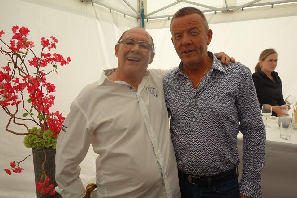 ( 24 )Notre ami François Pipalla chef de salle de la maison Bocuse