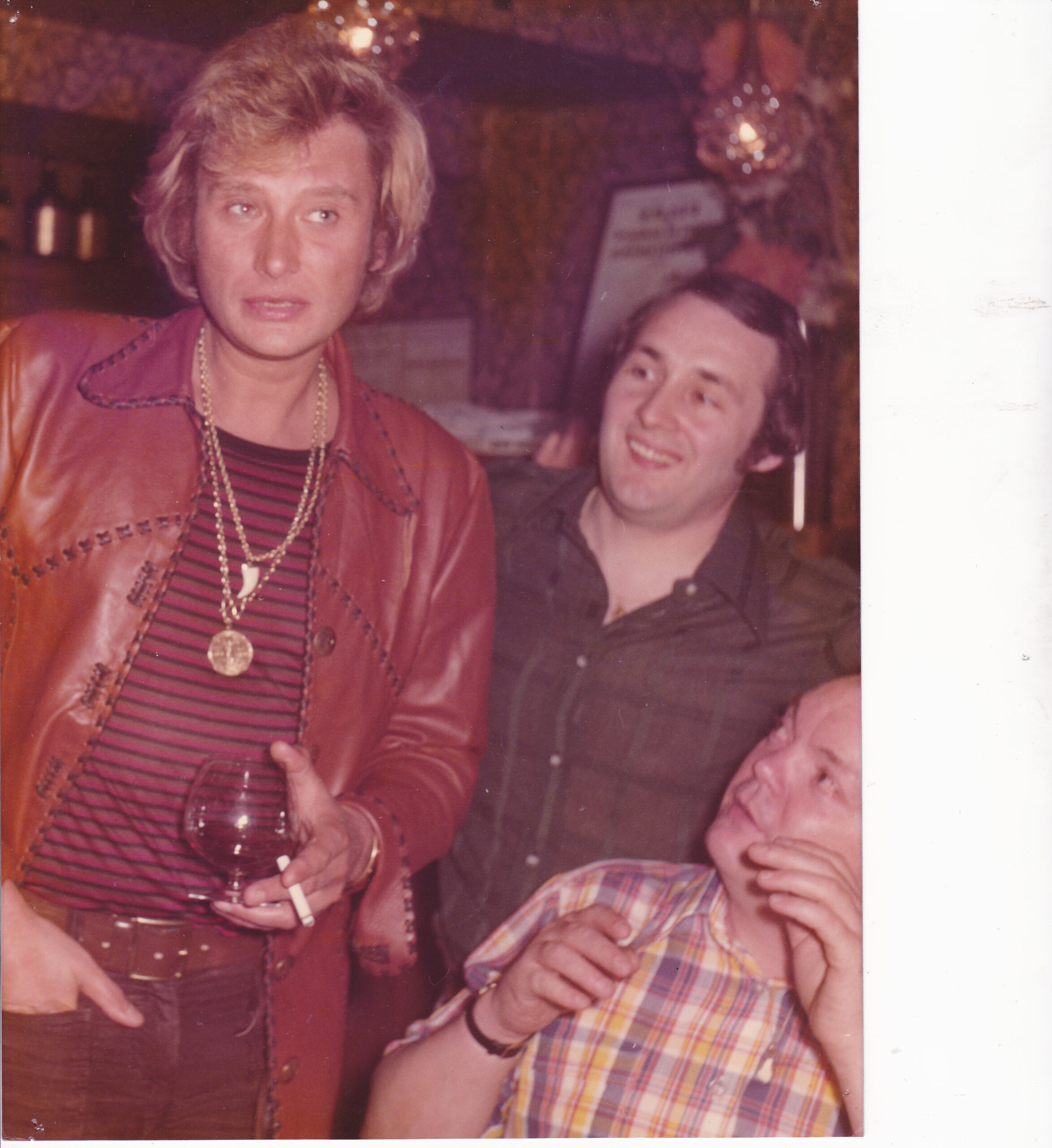 Avec Johnny et l&rsquo;ami guy