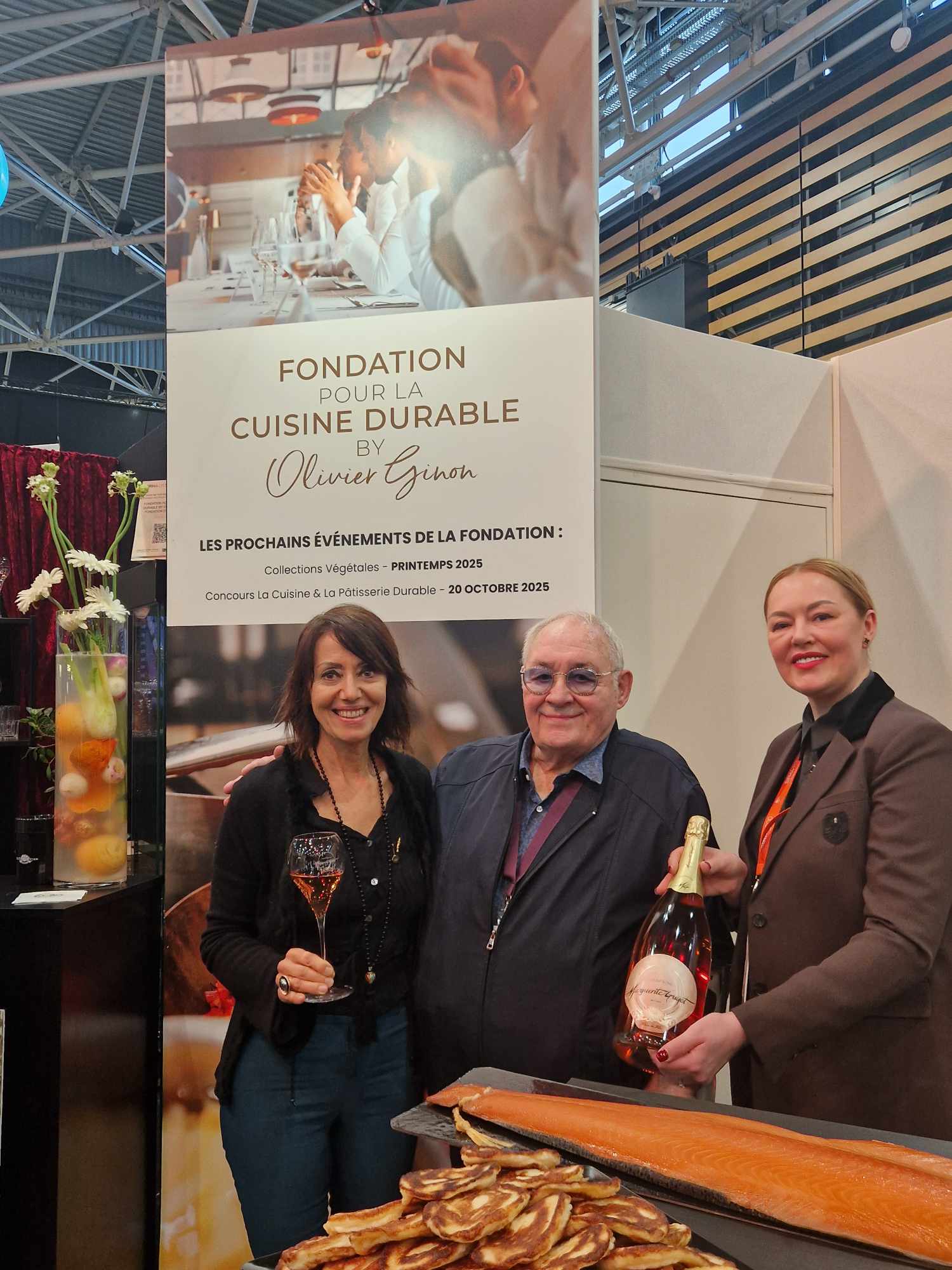 Floence Guyot Champagne Margueritte Guyot et sa seveuse sur le stand Sirha2023