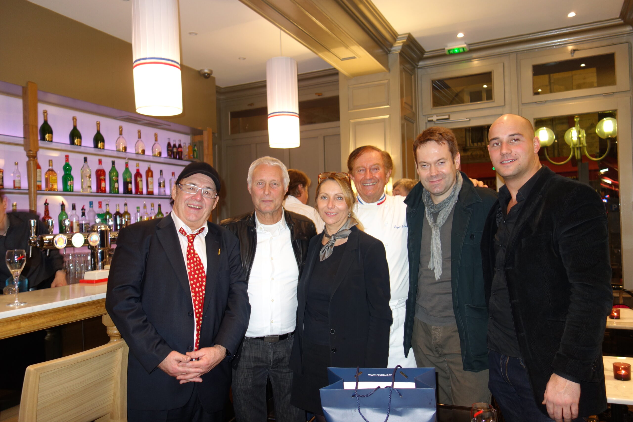 La célèbre Brasserie du 2è l&rsquo;espace Carnot avec ses dirigeants Martine et André Chapot et Yohan le fils et le Chef Roger Jaloux mof et Claude le Tohic Chef MOF de Las Vegas 2013