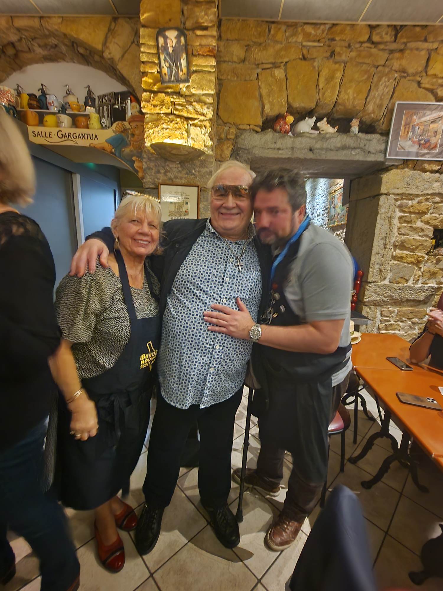 Mado la Tornade blonde bouchon Lyonnais et Maxime avec GB