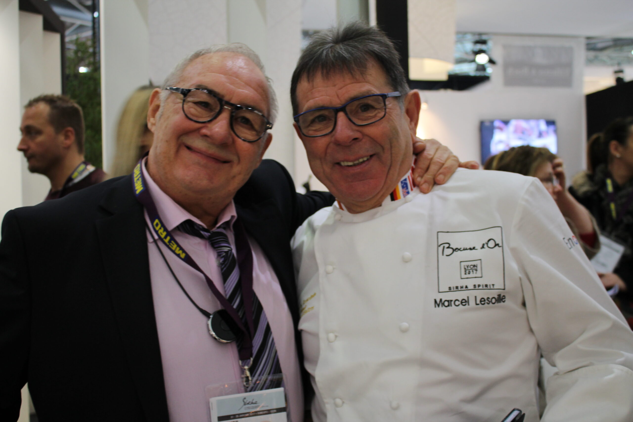 Marcel Lesoile champion du monde des écaillers et son Ami Guy Bardel