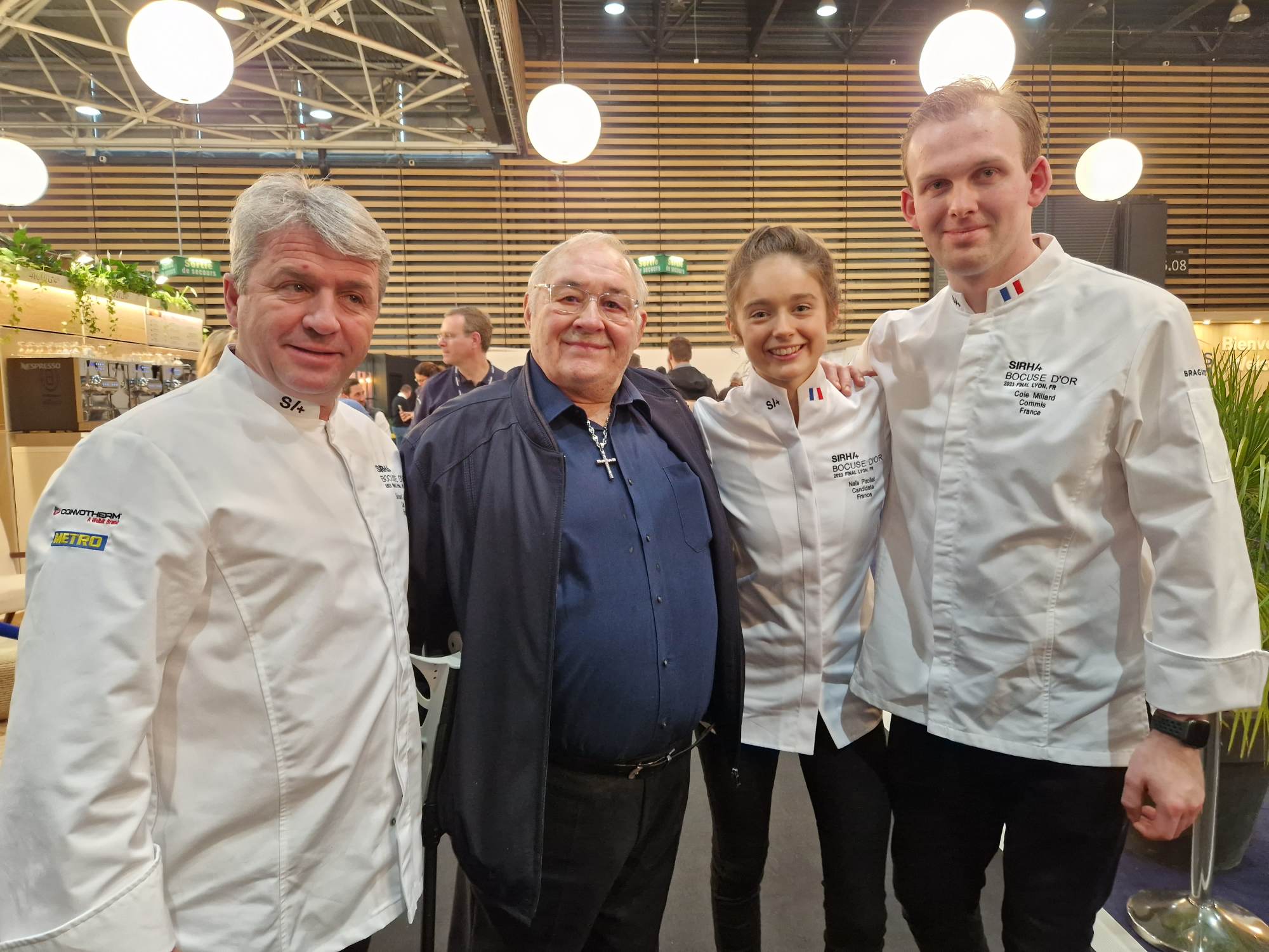 Naîs Pirrolet la Cheffe Bocuse d&rsquo;Or et son coach et son commis Sirah 2023