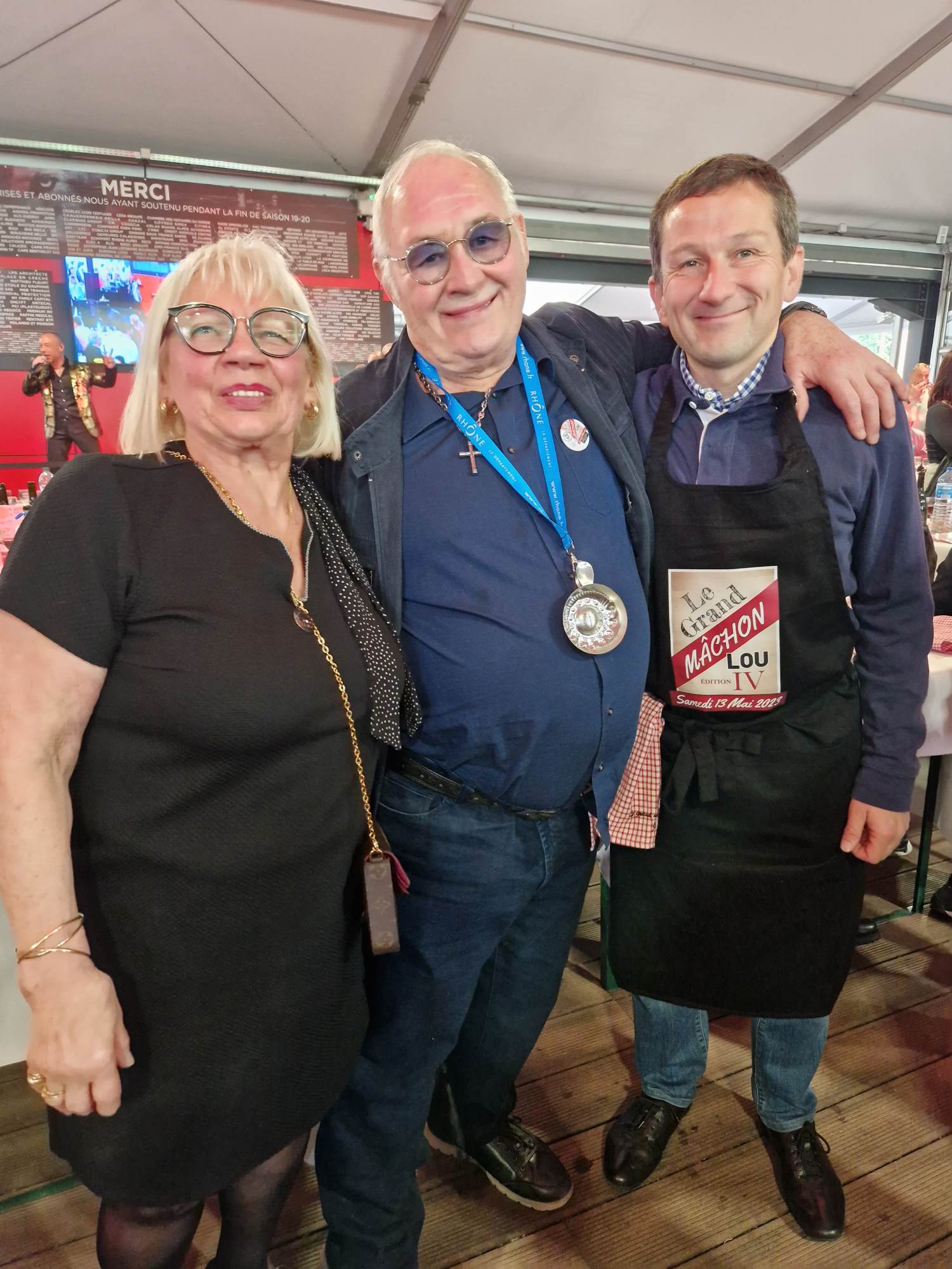 julien Smati élu et Mado restauratrice la chaleureuse Tornade blonde on l&rsquo;aime.